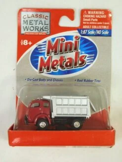 Classic Metal Works 30115 HO '53 White 3000 Dump Truck - Red Cab