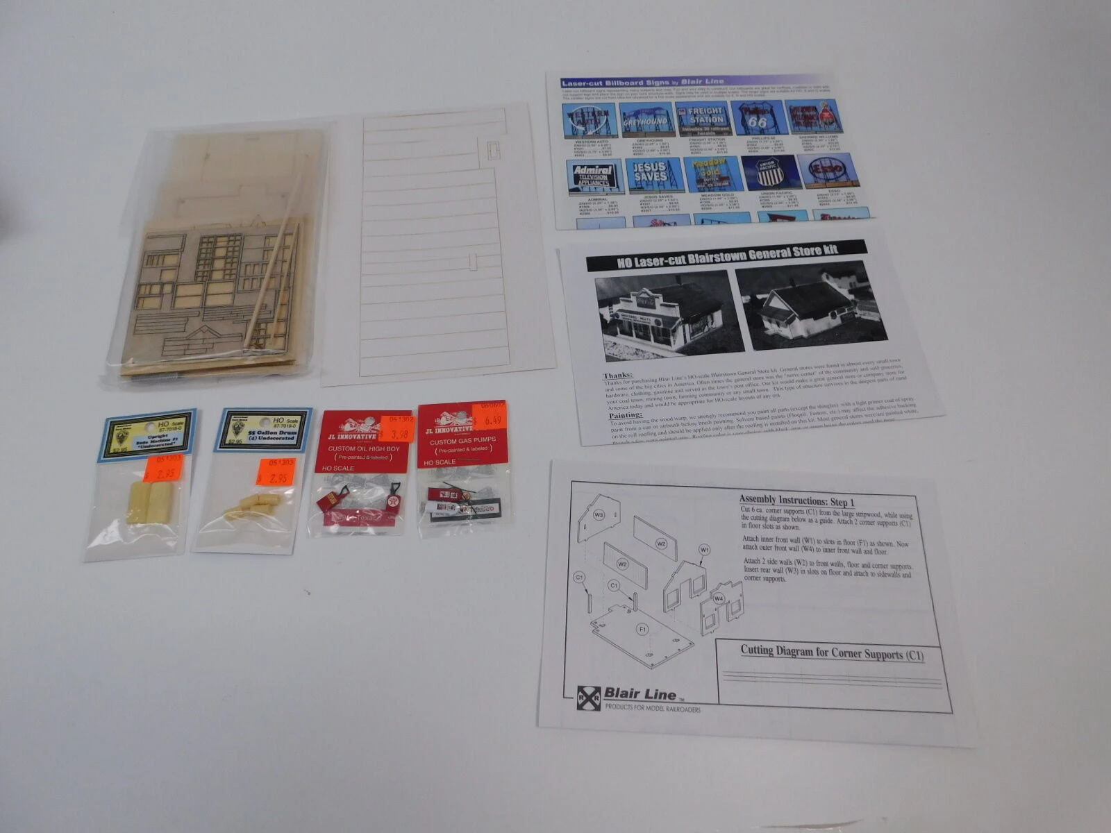 Blair Line HO Scale #180 General Store Kit, With Extra Detail Accessories, W/Box 5 Blair Line HO Scale #180 General Store Kit, With Extra Detail Accessories, W/Box - Image 3