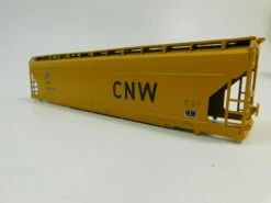 Athearn HO 2907L C&NW Centerflow Hopper Car Kit -Lionel Shop dscn3009 3