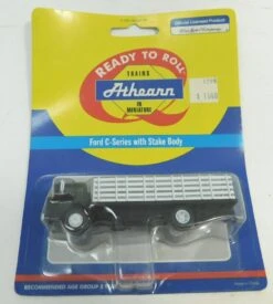 Athearn Anthearn HO Ford C-Series With Stake Body #2725