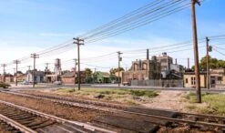 Woodland Scenics 2281 Pre-Wired Poles - Double Crossbar - O Scale -Lionel Shop us2281 f s