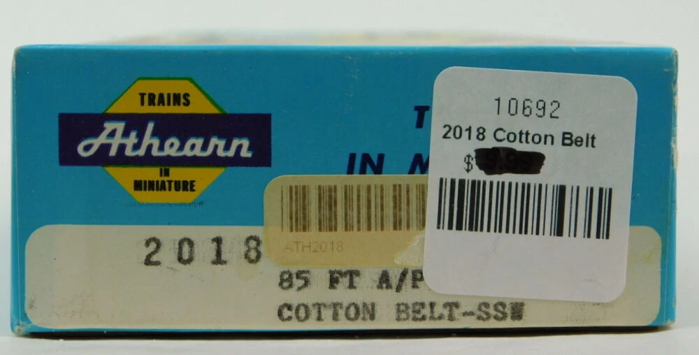 Athearn 2018 HO 85' A/P Flat Car Cotton Belt #82819 Kit 6 Athearn 2018 HO 85' A/P Flat Car Cotton Belt #82819 Kit - Image 4