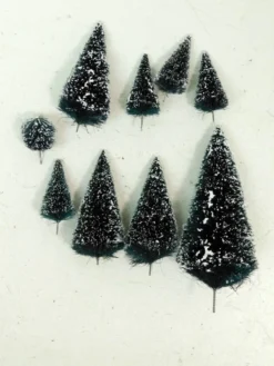 Used Lemax 81015 Display Platform W/Trees W/Box -Lionel Shop used lemax 81015 08.jpg