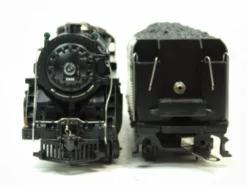 Used Lionel 6-18005 1-700E NYC 4-6-4 Hudson Locomotive W/Display Case & Base -Lionel Shop used lionel 6 18005 2 08.jpg