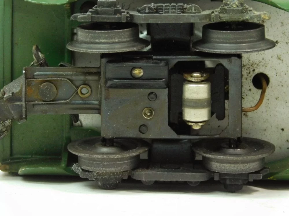 Used Lionel 2400 Lionel Lines Maplewood (No Box) 10 Used Lionel 2400 Lionel Lines Maplewood (No Box) - Image 8