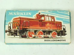 Used Marklin 3065 V60 Diesel Engine #260 417-1 W/Box -Lionel Shop used marklin 3065 09.jpg