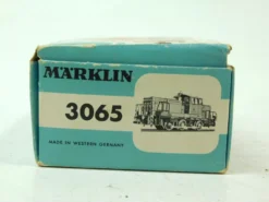 Used Marklin 3065 V60 Diesel Engine #260 417-1 W/Box -Lionel Shop used marklin 3065 10.jpg