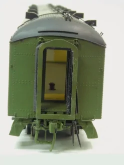 Used Precision Scale Co. 16031 O Scale Intermediate Passenger Car(Painted) Wo/Box 20 Used Precision Scale Co. 16031 O Scale Intermediate Passenger Car(Painted) Wo/Box -Lionel Shop used psc intermediate 08.jpg