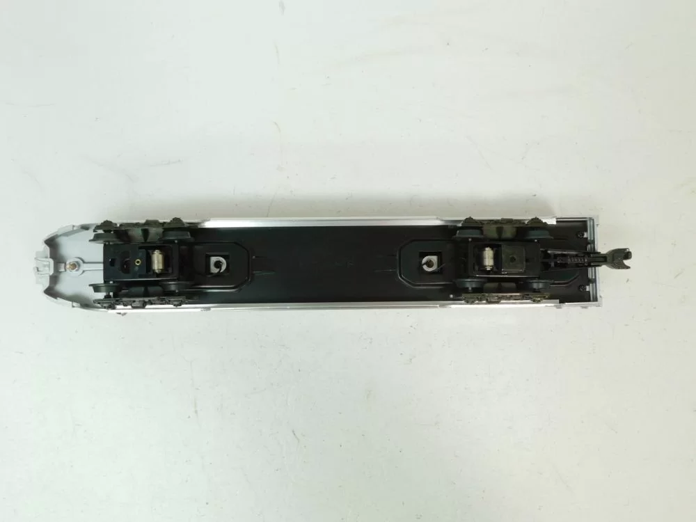 Used Williams 9574 PRR "Alexander Hamilton" Observation Car No Box 7 Used Williams 9574 PRR "Alexander Hamilton" Observation Car No Box - Image 5